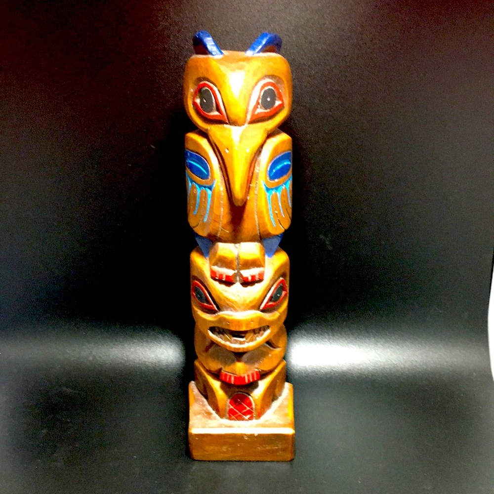 Alaskan TOTEM POLE by RAVEN